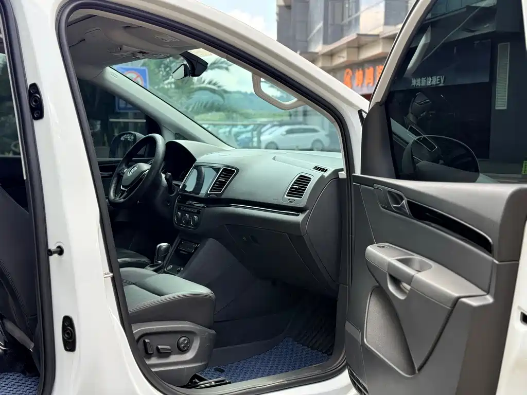 Volkswagen Sharan — миниатюра 15