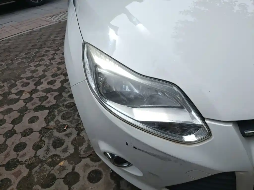 Ford Focus — миниатюра 7