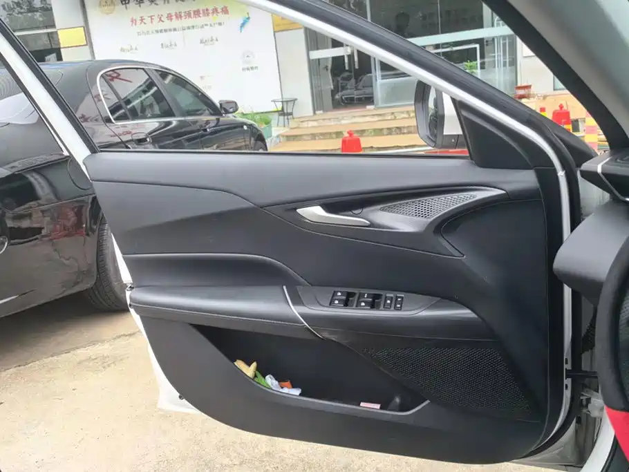 Changan Eado — миниатюра 7