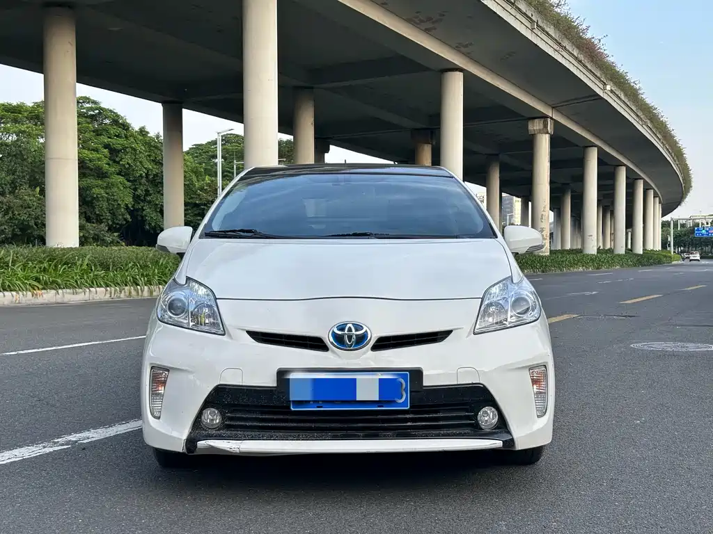 Toyota Prius — миниатюра 2