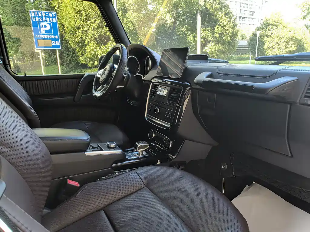 Mercedes-Benz G-Class — миниатюра 12