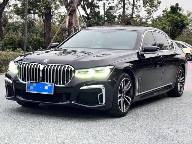 BMW 7 SERIES 2021
