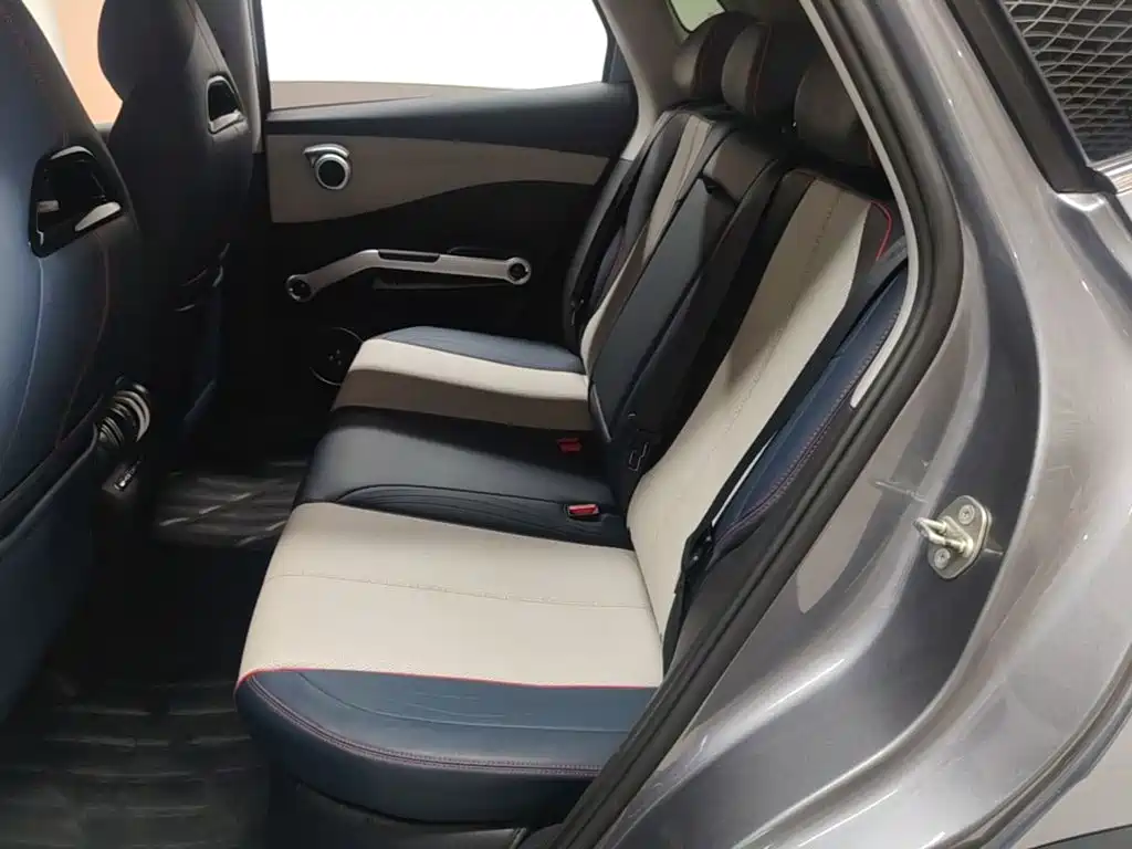 BYD Yuan Plus — миниатюра 17