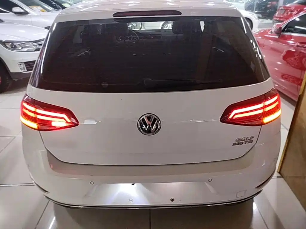 Volkswagen Golf — миниатюра 6