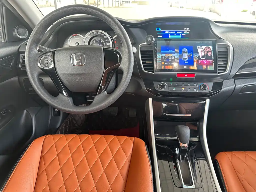 Honda Accord — миниатюра 7