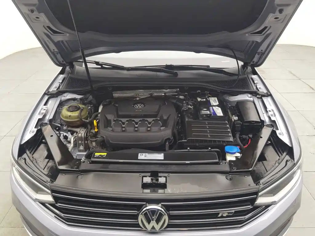 Volkswagen Magotan — миниатюра 6