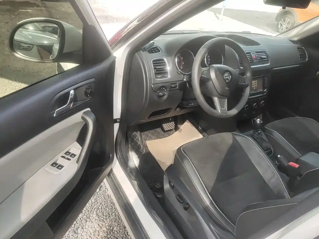 Skoda Yeti — миниатюра 16
