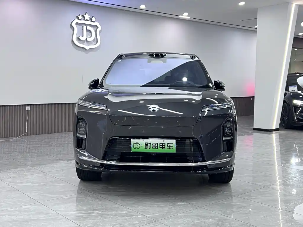 NIO ES8 — миниатюра 2