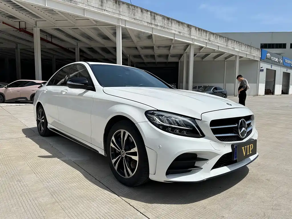 Mercedes-Benz C-Class - фото 3