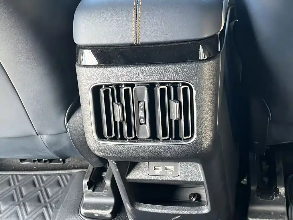 BYD PLUS New Energy — миниатюра 7