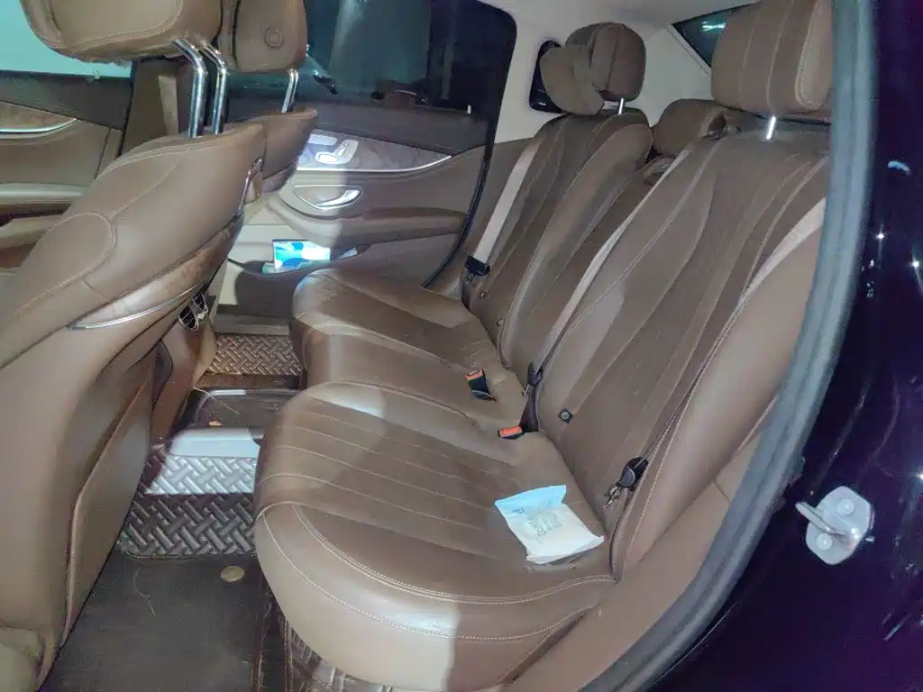 Mercedes-Benz E-Class — миниатюра 18