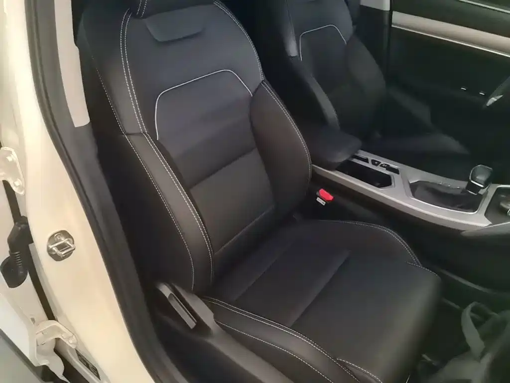 Geely Binyue — миниатюра 25