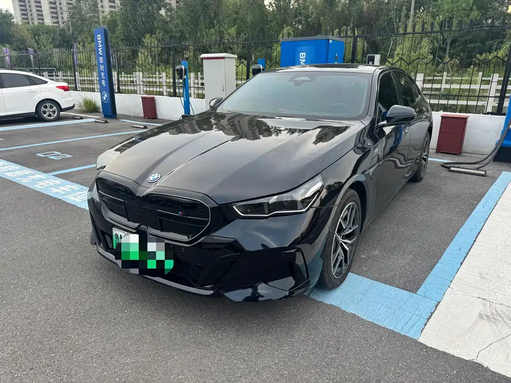 BMW i5