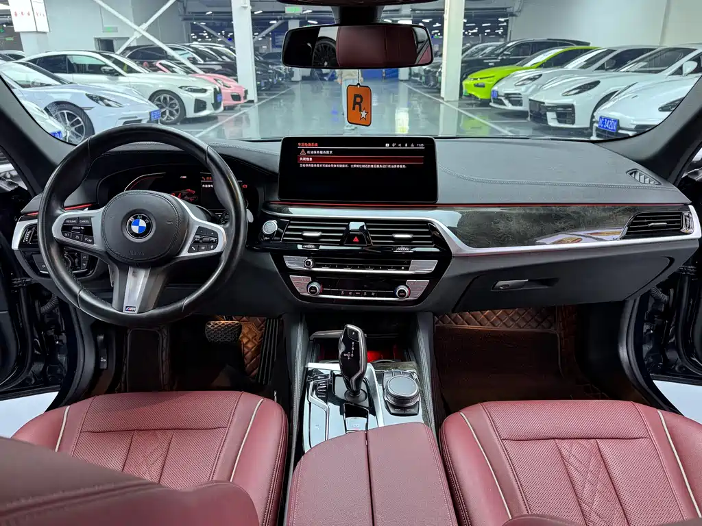 BMW 5 Series — миниатюра 5