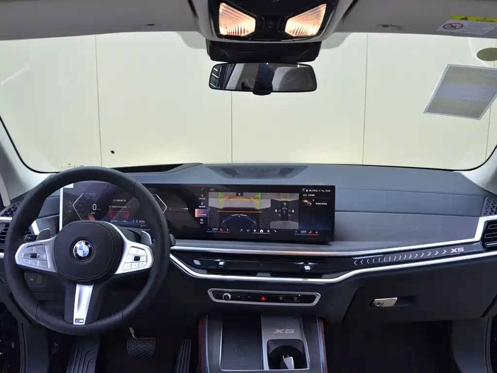 BMW X5 2026 xDrive 30Li Premium M Sport