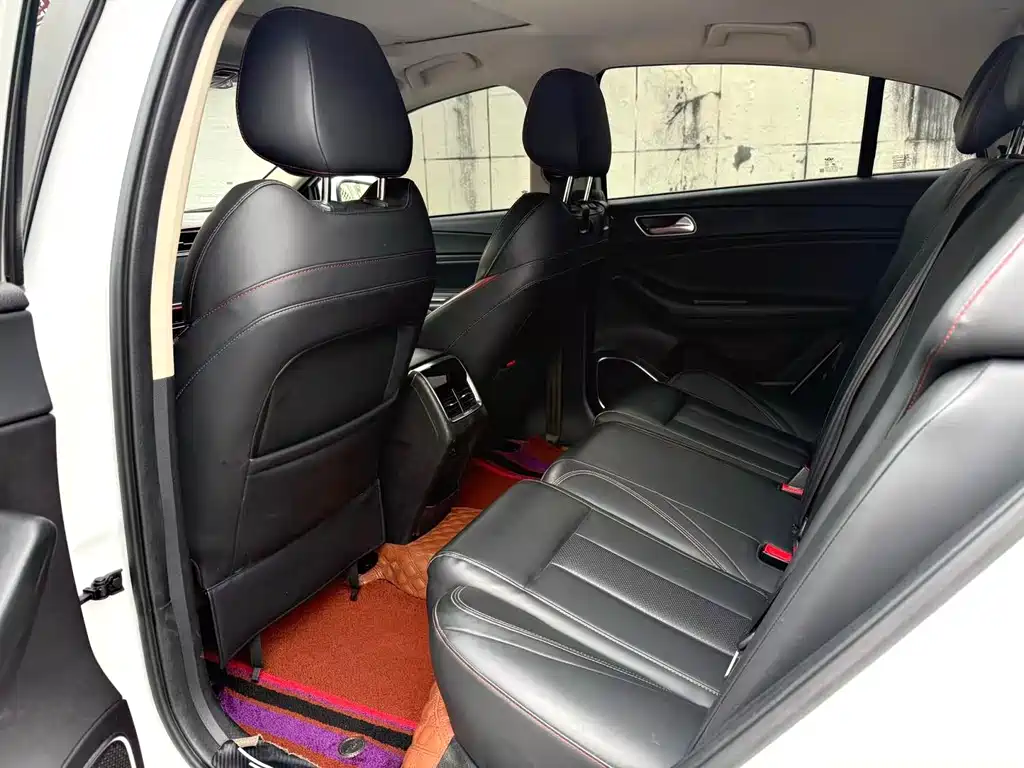 Chery 5 PLUS 2021 1.5T CVT PLUS