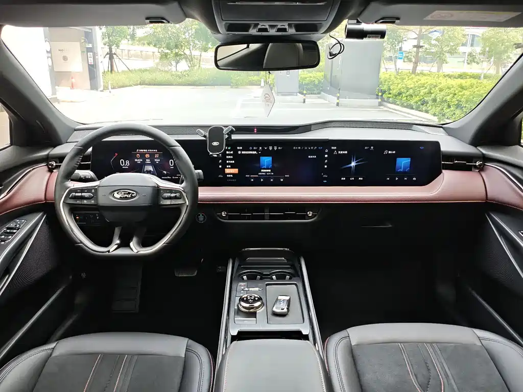 Ford Mondeo — миниатюра 7