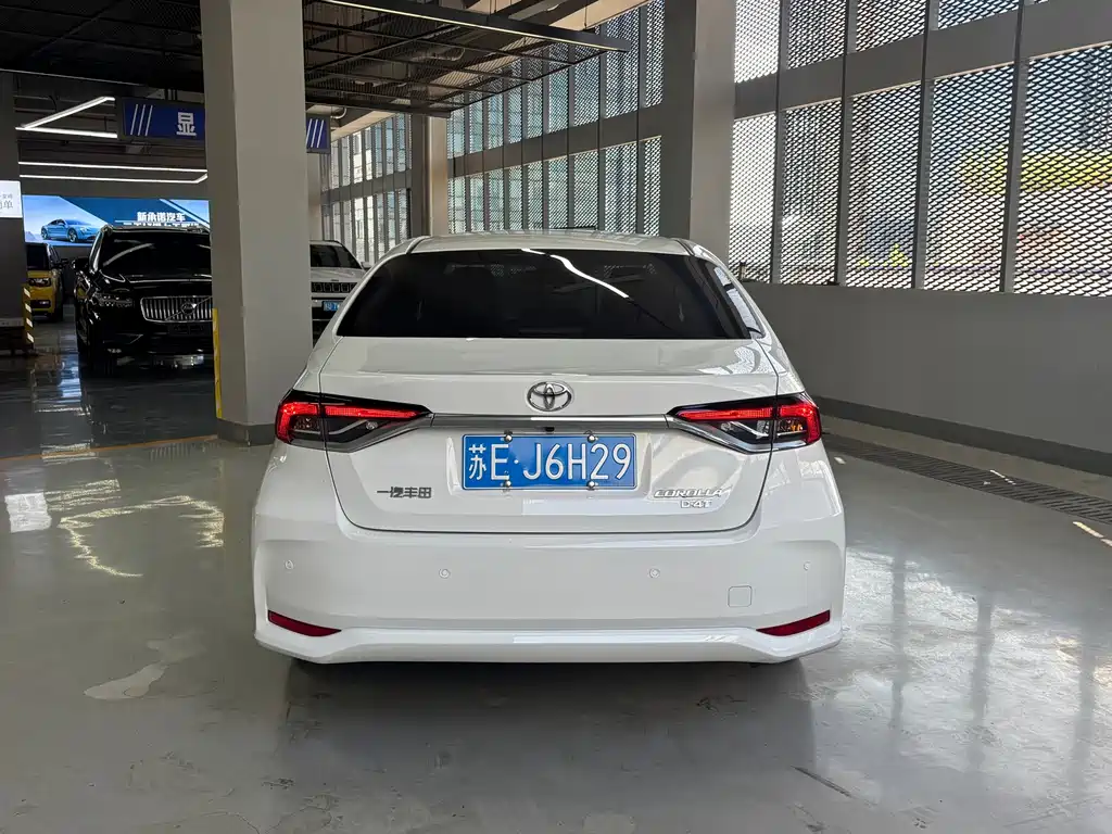 Toyota Corolla — миниатюра 15