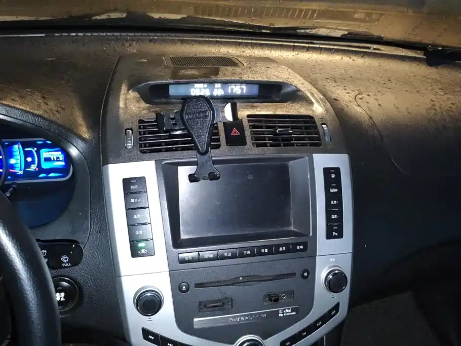 BYD S6 — миниатюра 13