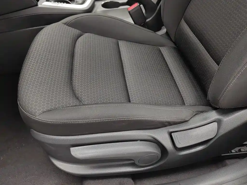 Hyundai Elantra — миниатюра 20