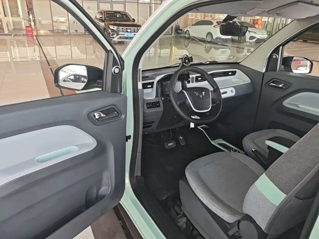 Wuling MINIEV — миниатюра 16