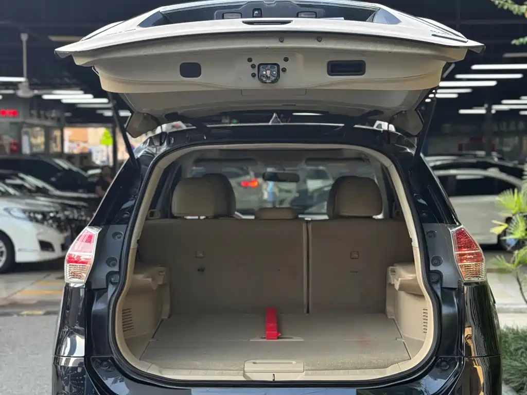 Nissan X-Trail — миниатюра 7