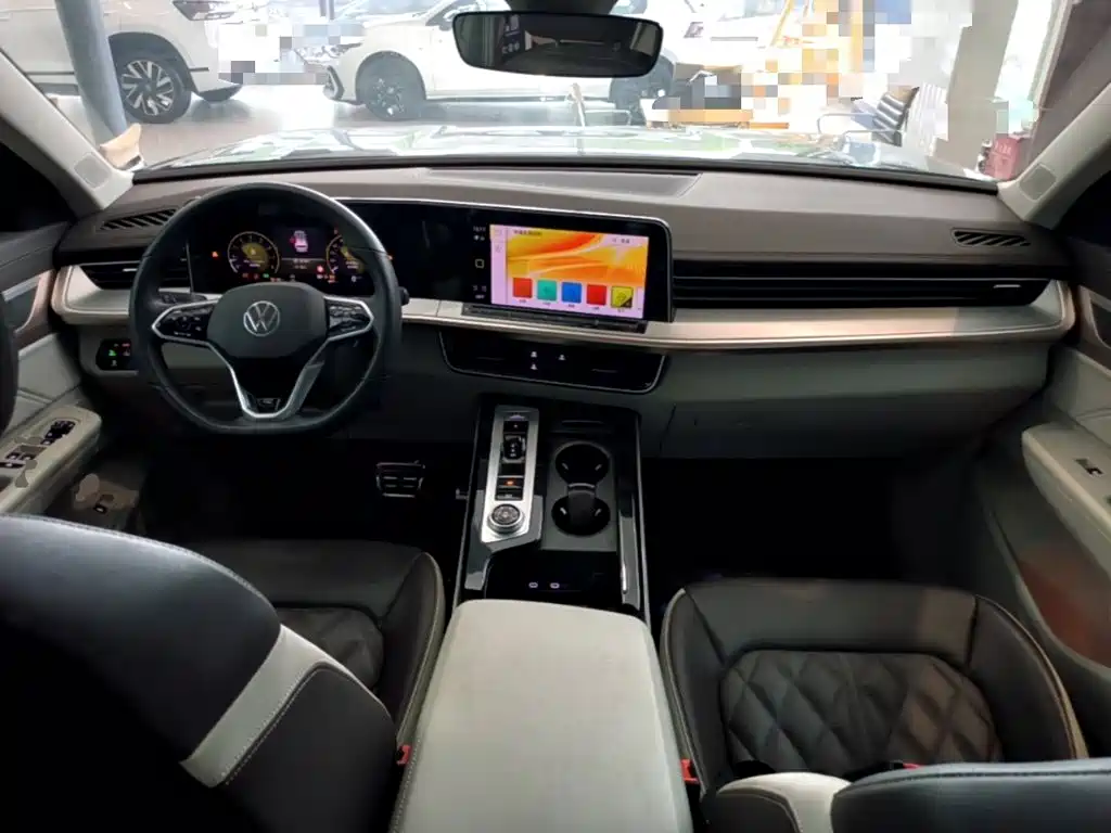 Volkswagen Tavendor 2023 380TSI R-Line