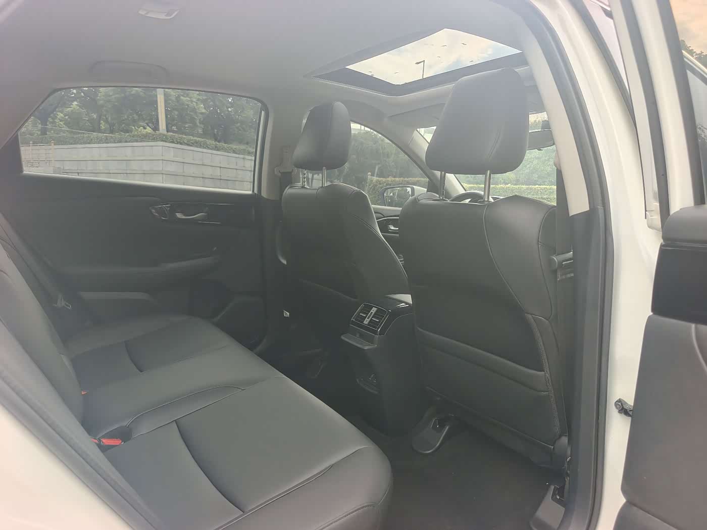 Honda Crider 1.0 л 2023 г. Белый, пробег 40000 км