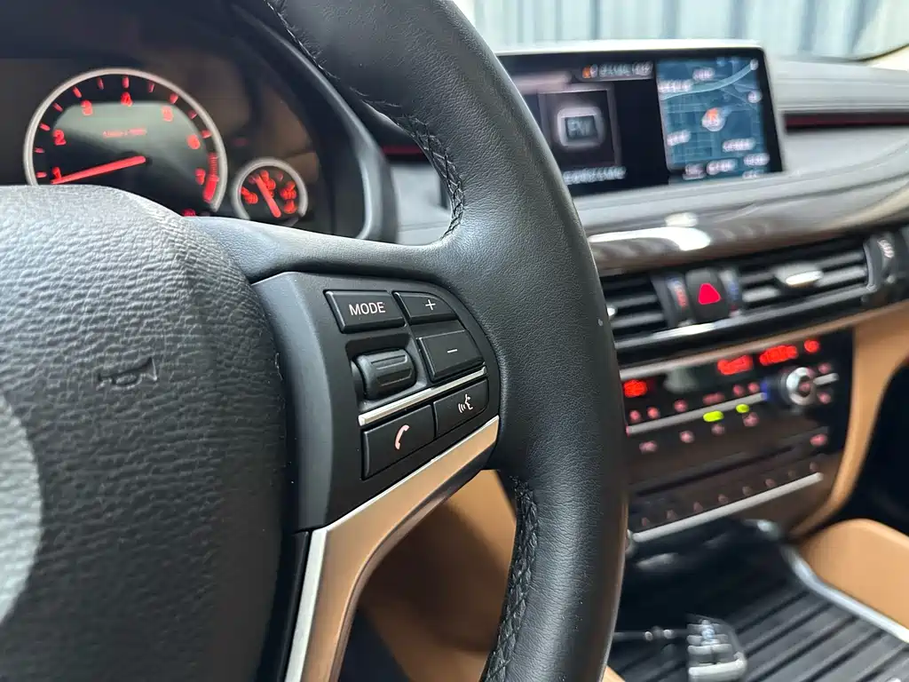 BMW X6 — миниатюра 17