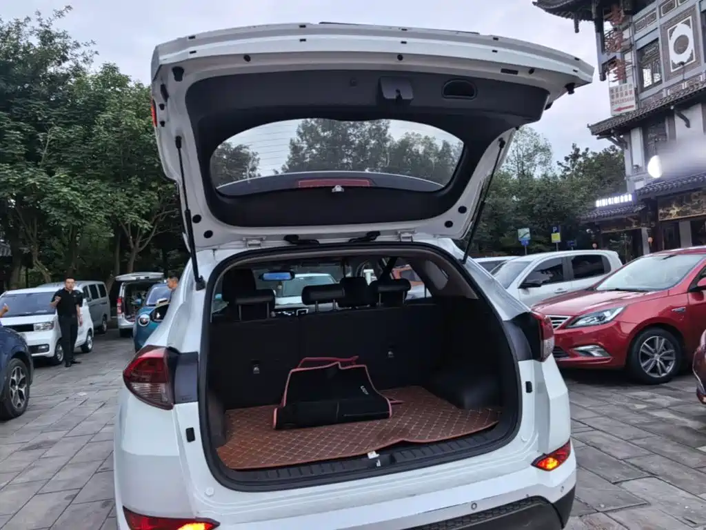 Hyundai Tucson — миниатюра 19