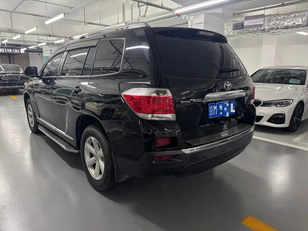 Toyota Highlander — миниатюра 9