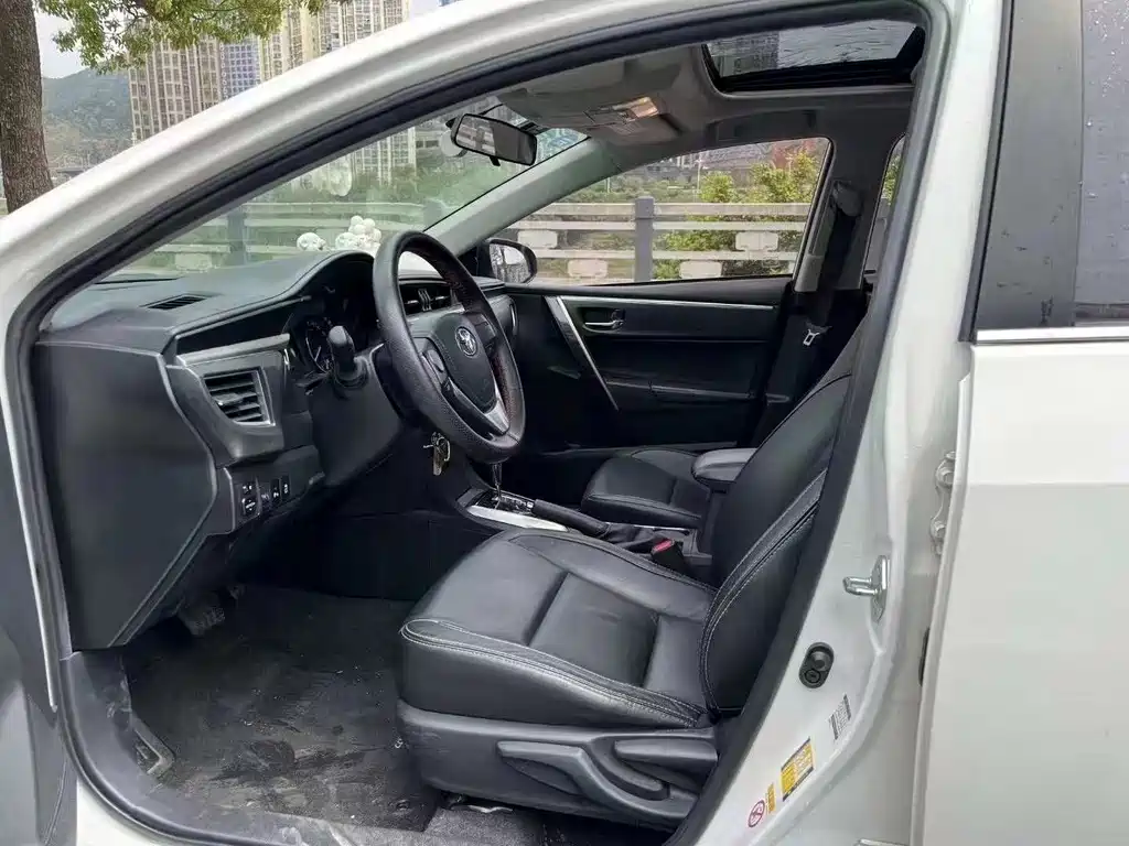 Toyota Corolla — миниатюра 6