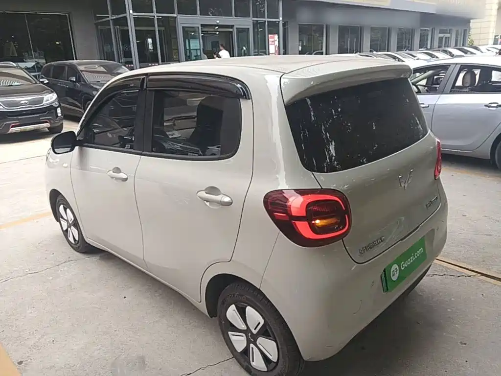 Wuling MINIEV — миниатюра 5