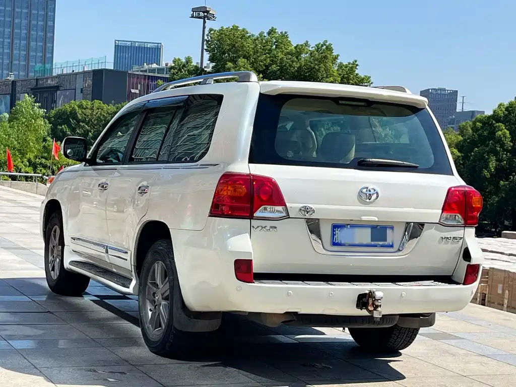 Toyota Land Cruiser — миниатюра 4