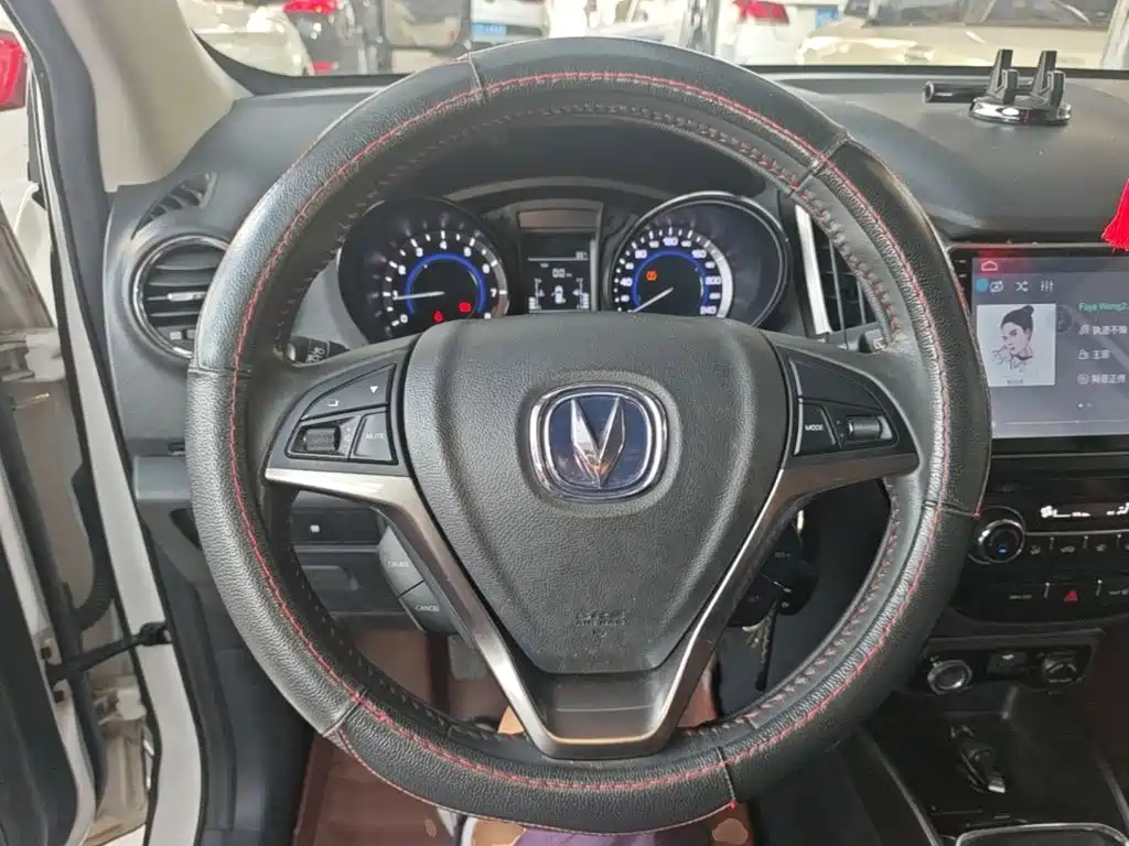 Changan CS15 — миниатюра 11