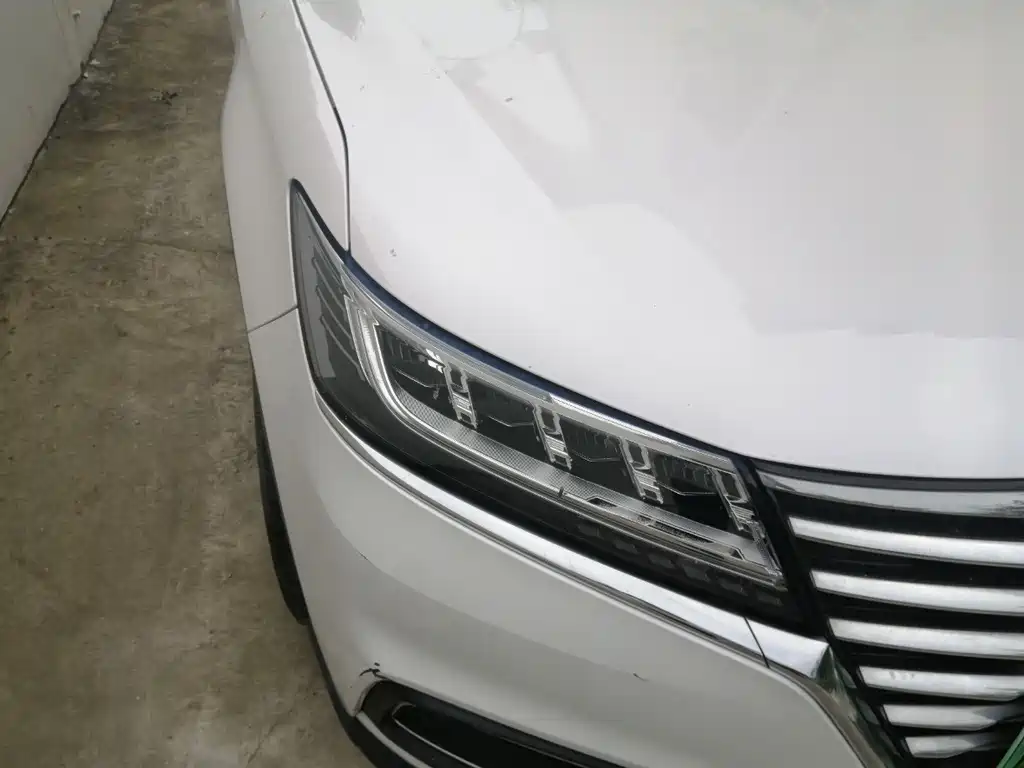 Roewe RX5 New Energy — миниатюра 3