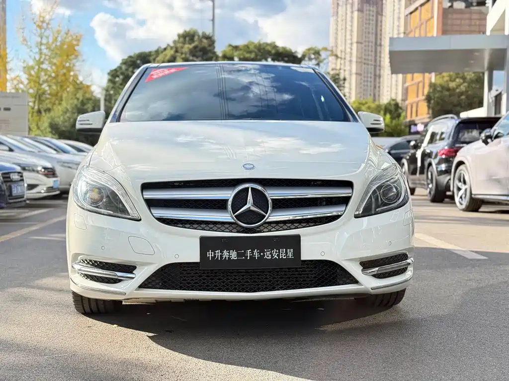 Mercedes-Benz B-Class — миниатюра 2