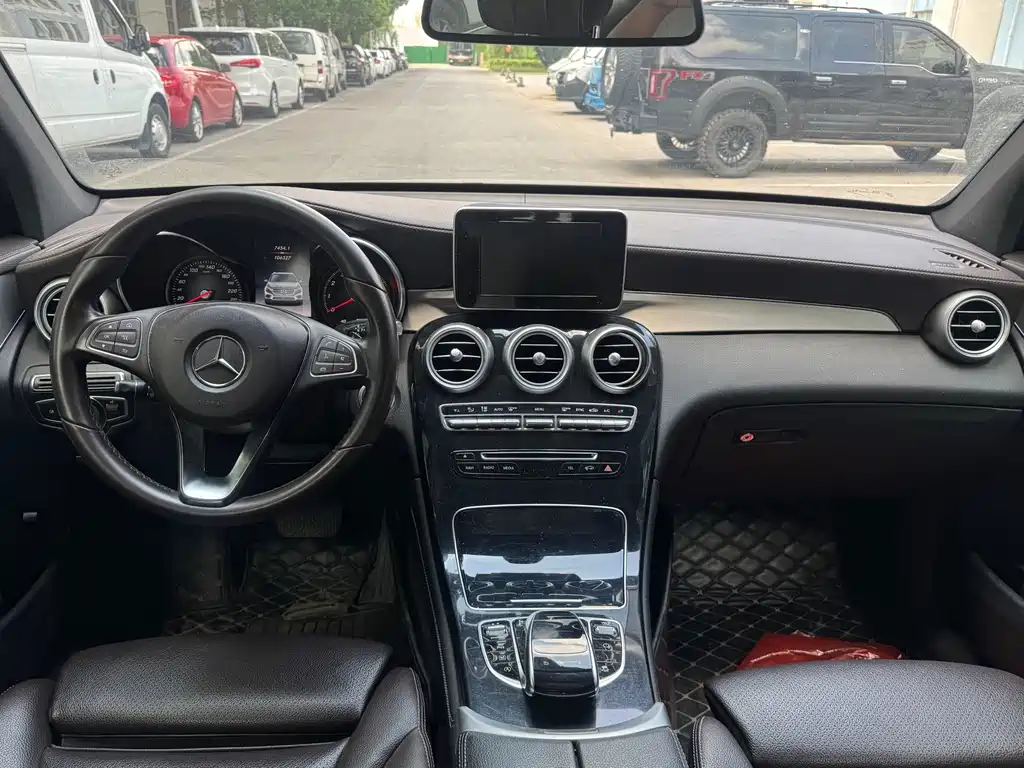 Mercedes-Benz GLC — миниатюра 9