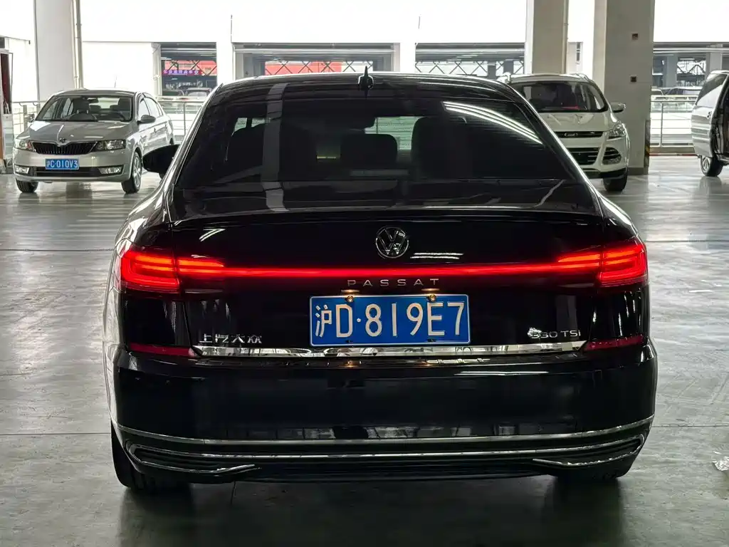 Volkswagen Passat — миниатюра 8