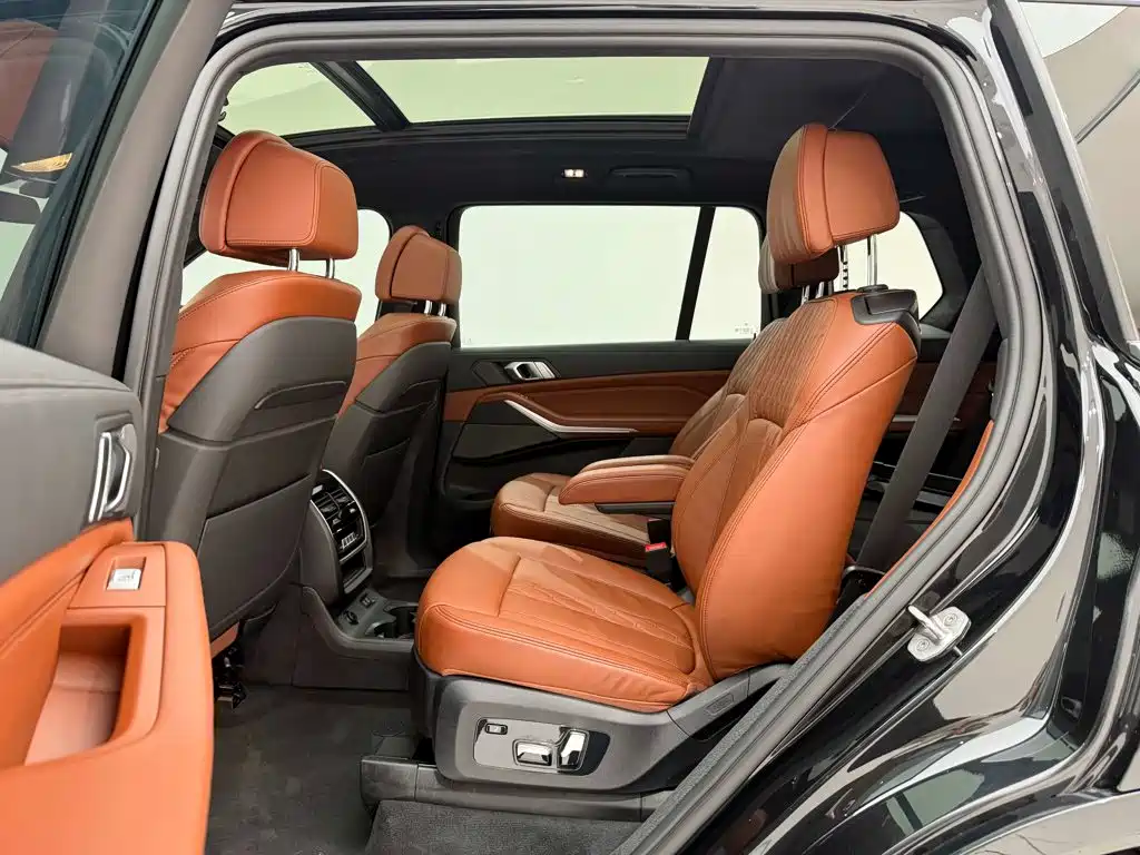 BMW X7 — миниатюра 19