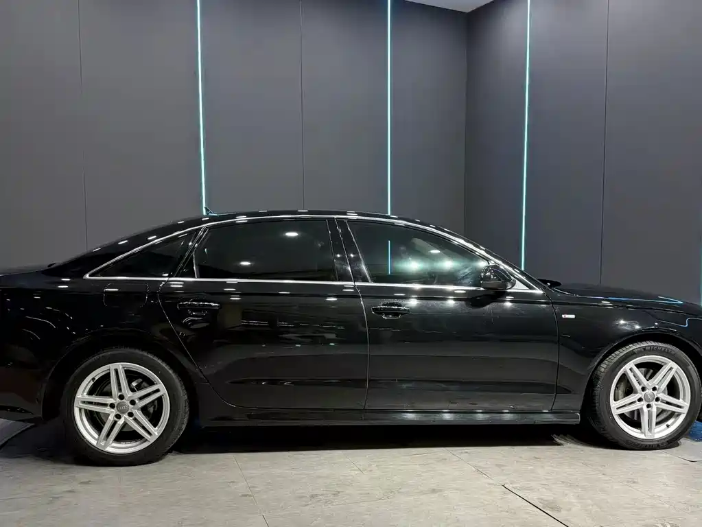 Audi A6L — миниатюра 5