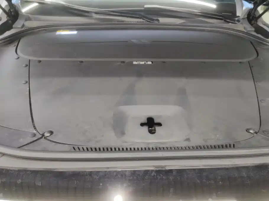 Li Auto Li ONE — миниатюра 10