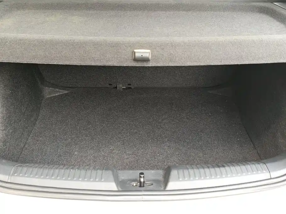 Volkswagen Polo — миниатюра 4