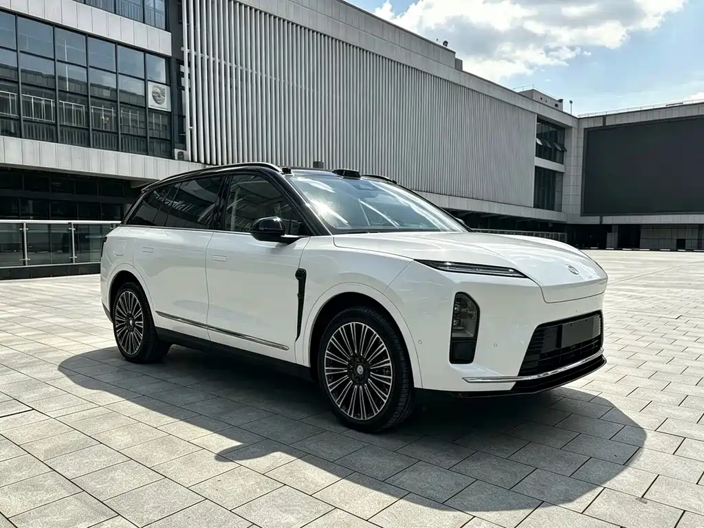 NIO ES8 — миниатюра 2
