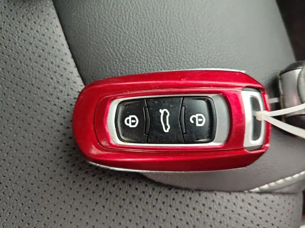 Geely Vision X3 — миниатюра 9