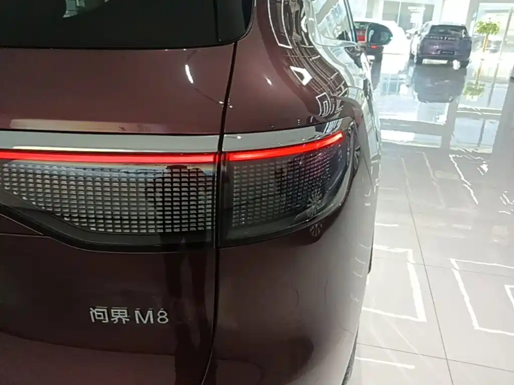 AITO AITO M8 — миниатюра 8