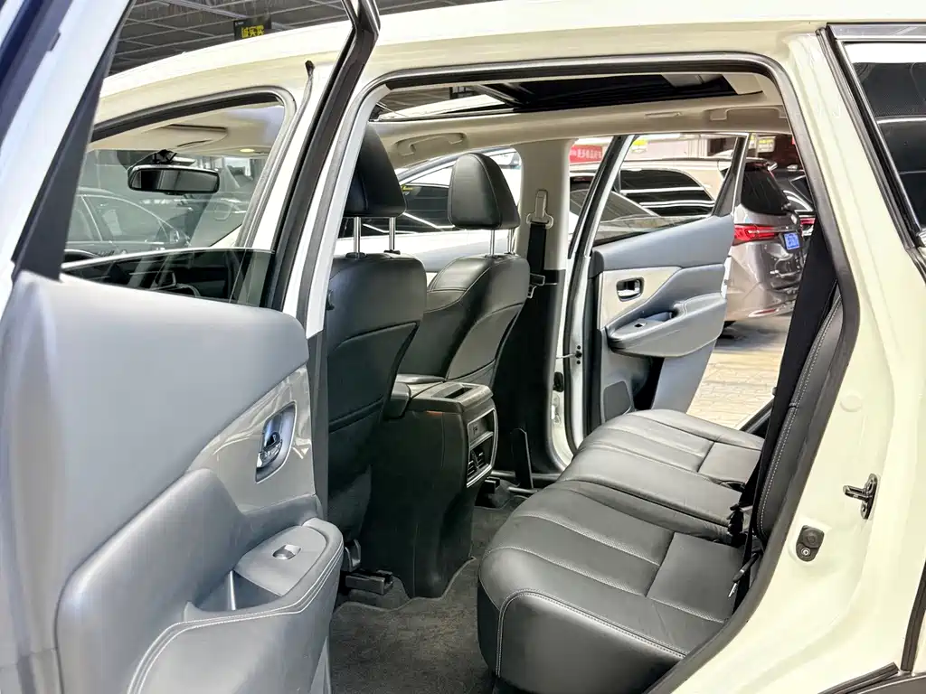 Nissan Murano — миниатюра 6