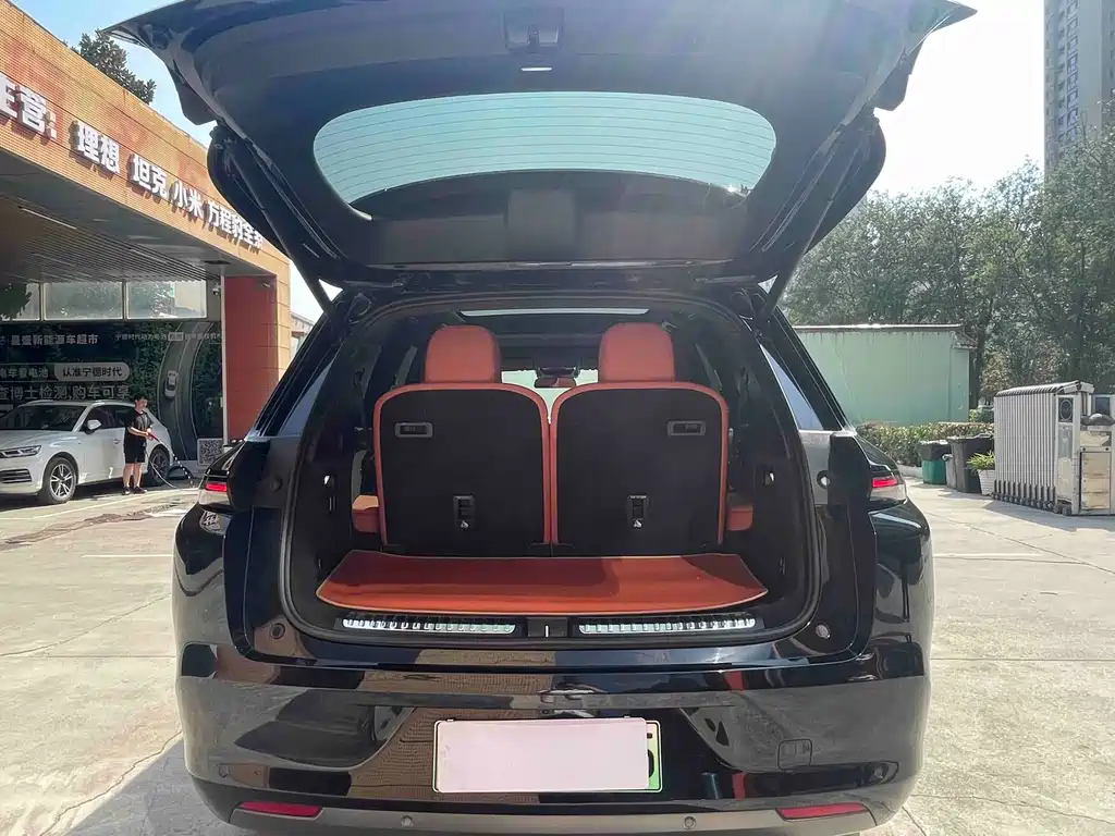 Li Auto Li L8 — миниатюра 15