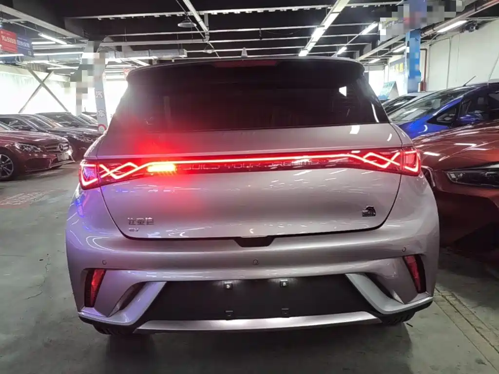 BYD Dolphin — миниатюра 6