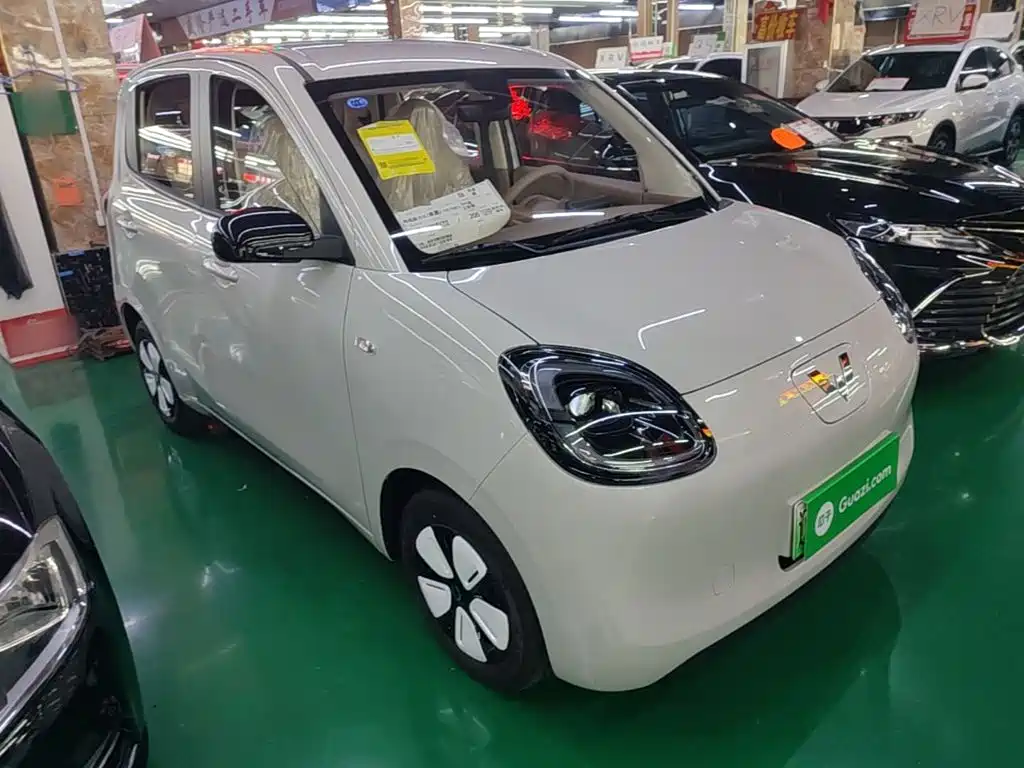 Wuling MINIEV — миниатюра 4